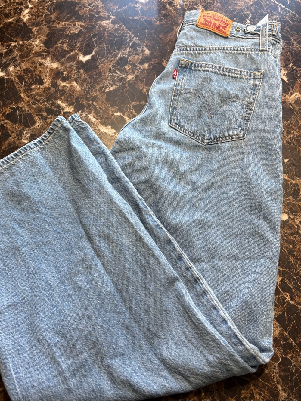Levi's Women's Light Wash Straight Leg Jeans